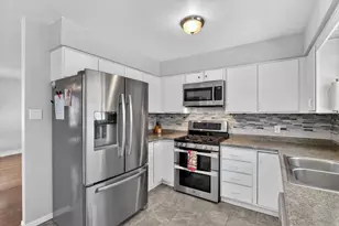 310 Ash St, Oregon, WI 53575 - Photo 9