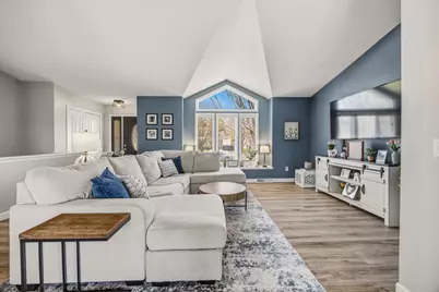 1510 N Wuthering Hills Drive, Janesville, WI 53546 - Photo 9