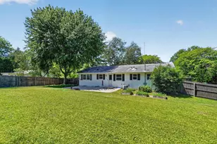 5717 Piping Rock Rd, Madison, WI 53711 - Photo 5