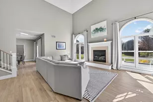 5885 Persimmon Dr, Fitchburg, WI 53711 - Photo 5