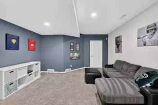 5885 Persimmon Dr, Fitchburg, WI 53711 - Photo 47