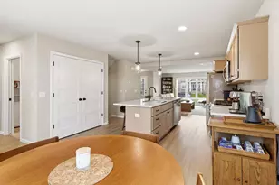 530 Lone Oak Ln, Verona, WI 53593 - Photo 15