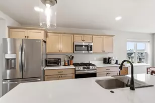 530 Lone Oak Ln, Verona, WI 53593 - Photo 13