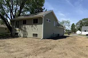 308 2nd St, Brooklyn, WI 53521 - Photo 3