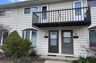 44 N Lakewood Gardens Ln, Madison, WI 53704 - Photo 1