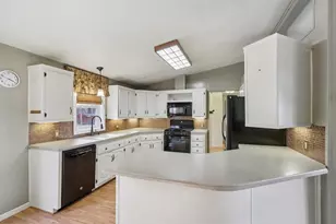 E11453 Bunker Dr, Delton, WI 53913 - Photo 19