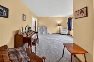 508 Woodvale Dr, DeForest, WI 53532 - Photo 9