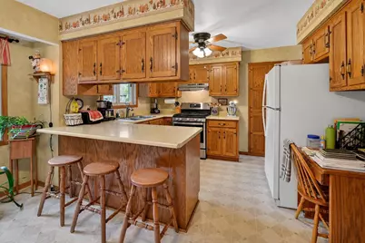 508 Woodvale Drive, DeForest, WI 53532 - Photo 5