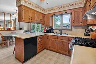 508 Woodvale Dr, DeForest, WI 53532 - Photo 11