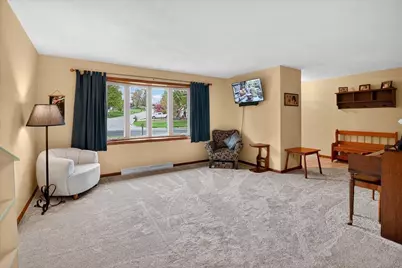 508 Woodvale Drive, DeForest, WI 53532 - Photo 5