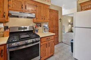508 Woodvale Dr, DeForest, WI 53532 - Photo 13