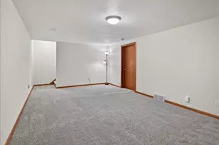 957 Chandler Ln, Sun Prairie, WI 53590 - Photo 43