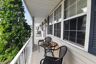 957 Chandler Ln, Sun Prairie, WI 53590 - Photo 5