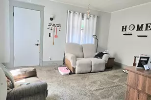 206 Railroad St, Elroy, WI 53929 - Photo 19