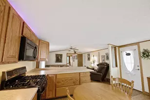 285 James St, Tomah, WI 54660 - Photo 3