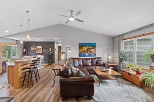 317 Somerset Ct, Nekoosa, WI 54457 - Photo 9