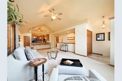 128 Summit Court, Columbus, WI 53925 - Photo 9