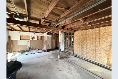 3230 S Oakhill Avenue, Janesville, WI 53546 - Photo 5