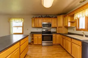 506 Bray St, Ridgeville, WI 53533 - Photo 5