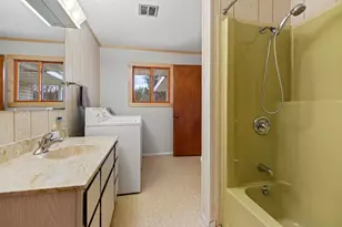 382 384 Bromley Way, Nekoosa, WI 54457 - Photo 11