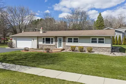 835 12th Street, Baraboo, WI 53913 - Photo 1