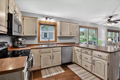 1200 Spahn Drive, Waunakee, WI 53597 - Photo 17