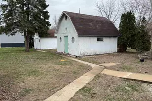 214 4th St, Muscoda,  53573 - Photo 37