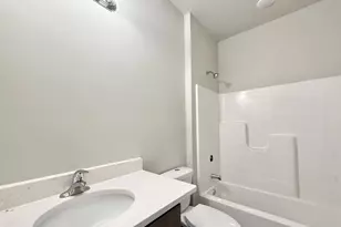 2101 W Conde St, Janesville, WI 53546 - Photo 11