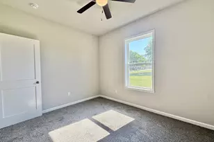 2101 W Conde St, Janesville, WI 53546 - Photo 17