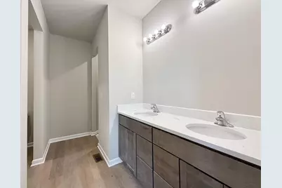 2103 W Conde Street, Janesville, WI 53546 - Photo 9
