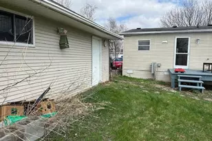 103 Frank Ct, Fox Lake, WI 53933 - Photo 15