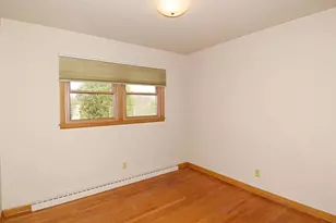 937 Hillside Dr, Jefferson, WI 53549 - Photo 17