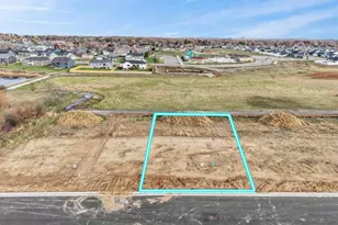 94 S 8th St, Janesville, WI 53536 - Photo 1