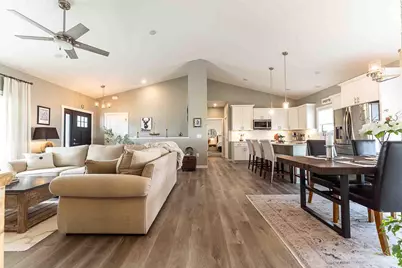 1230 Crockett Drive, Holmen, WI 54636 - Photo 5