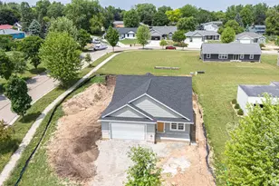 336 Sandmar Dr, Ripon, WI 54971 - Photo 3