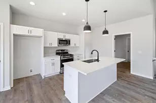 425 Village Ln, Ripon, WI 54971 - Photo 13