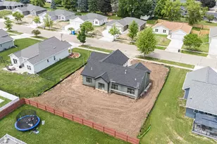 425 Village Ln, Ripon, WI 54971 - Photo 5