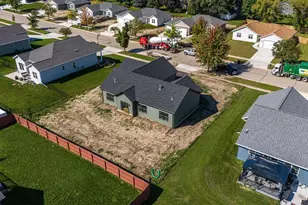 425 Village Ln, Ripon, WI 54971 - Photo 3
