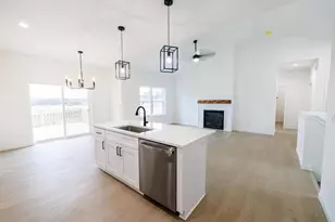 442 Village Ln, Ripon, WI 54971 - Photo 5