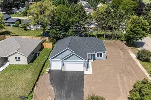 442 Village Ln, Ripon, WI 54971 - Photo 11