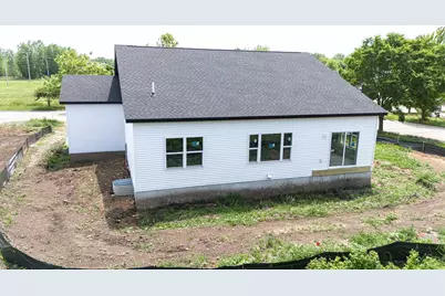 504 Village Lane, Ripon, WI 54971 - Photo 5