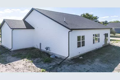 504 Village Lane, Ripon, WI 54971 - Photo 7