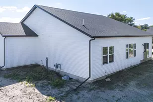 504 Village Ln, Ripon, WI 54971 - Photo 7