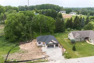 234 Moraine Dr, Ripon, WI 54971 - Photo 3