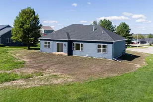 333 Drumlin Loop, Ripon, WI 54971 - Photo 7