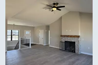 333 Drumlin Loop, Ripon, WI 54971 - Photo 5