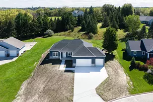 333 Drumlin Loop, Ripon, WI 54971 - Photo 3