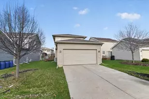 1471 Wild Iris St, Sun Prairie, WI 53590 - Photo 9