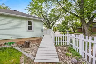 2105 E Johnson St, Madison, WI 53704 - Photo 31