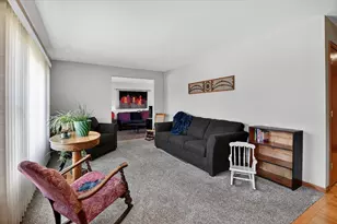 6776 Dawn Dr, Windsor, WI 53598 - Photo 5